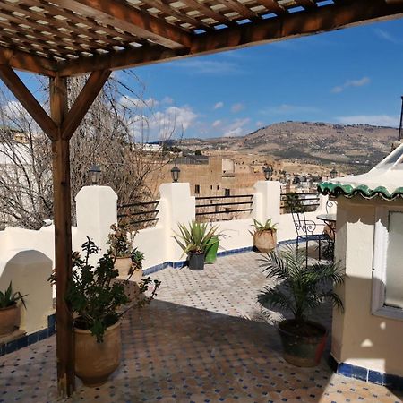 Riad Avec Terrasse Privee Et Piscine Partagee A 300M Fez Exterior foto