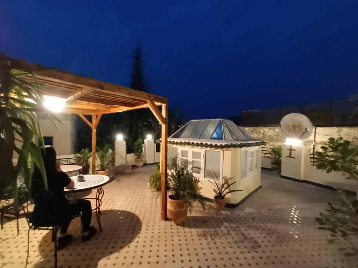 Riad Avec Terrasse Privee Et Piscine Partagee A 300M Fez Exterior foto