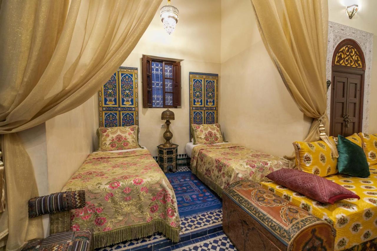Riad Avec Terrasse Privee Et Piscine Partagee A 300M Fez Exterior foto