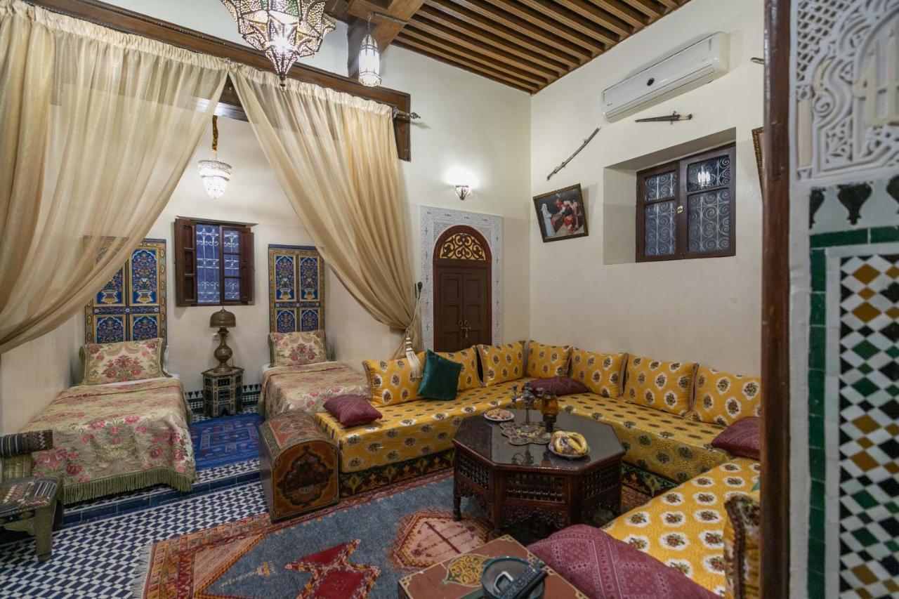 Riad Avec Terrasse Privee Et Piscine Partagee A 300M Fez Exterior foto