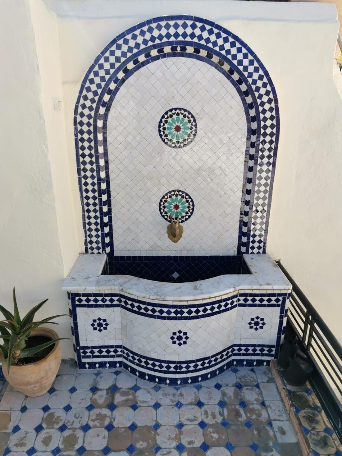 Riad Avec Terrasse Privee Et Piscine Partagee A 300M Fez Exterior foto