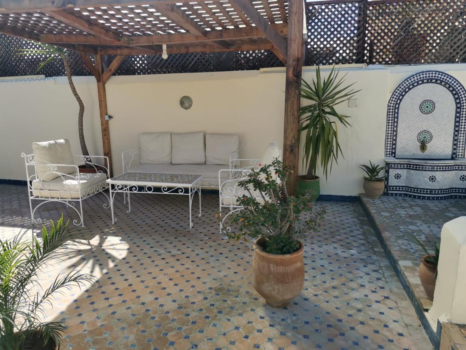 Riad Avec Terrasse Privee Et Piscine Partagee A 300M Fez Exterior foto